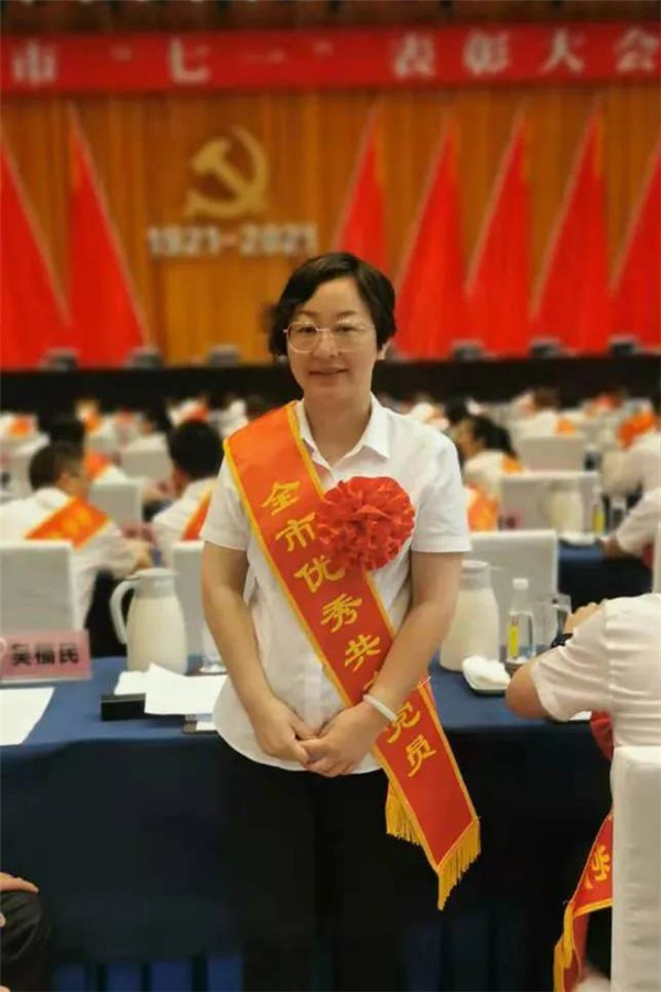 全市優(yōu)秀黨務(wù)工作者涂春珍：巾幗何須讓須眉，敢同日月爭(zhēng)光輝