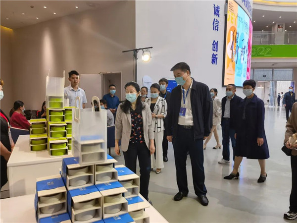 新理念、新時尚、新方式、新感受——德宇集團舉行2022得雨活茶新品發(fā)布推廣會