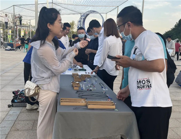 興商貿(mào) 促消費 惠民生！景德鎮(zhèn)這里的夜市很火爆！