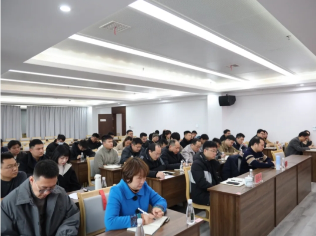 市城投集團(tuán)召開違規(guī)套取資金問題專項整治暨國有、集體資產(chǎn)違規(guī)轉(zhuǎn)租問題專項治理工作推進(jìn)會