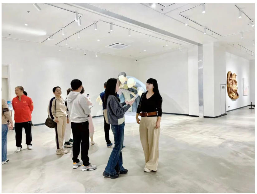 市城投集團(tuán)組織開(kāi)展重陽(yáng)節(jié)慰問(wèn)活動(dòng)